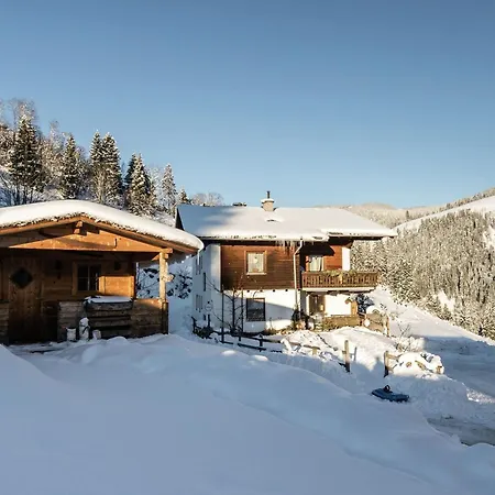 Apartment Chalet In Sankt Johann Near Ski Lift Wagrain