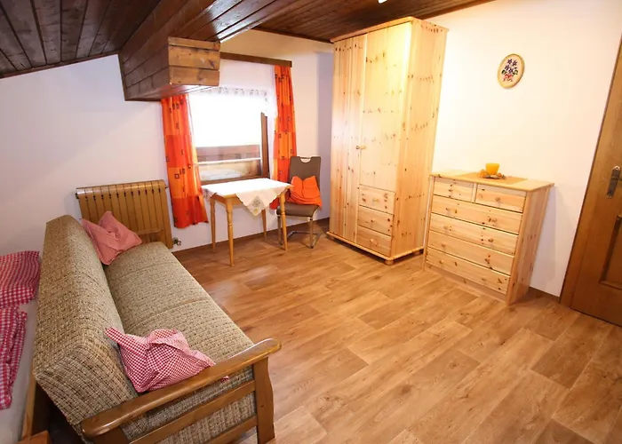 In Sankt Johann Near Lift * וואגריין