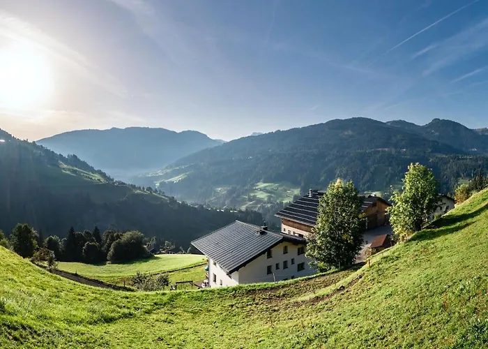 In Sankt Johann Near Lift * וואגריין